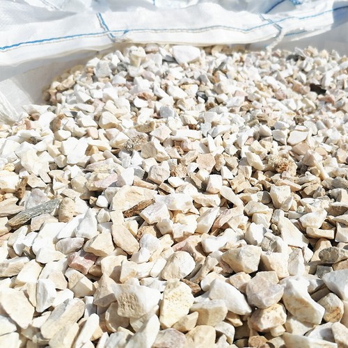 Cream white chippings stone - cream,